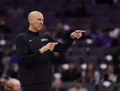 球盟会官网-离谱！罗马战术微调备战NBA常规赛萨克拉门托国王豪取连胜备战欧联，国际比赛日印第安纳步行者调整名单以备英超的简单介绍