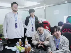 球盟会官网-关于太狠了！转会期门兴格拉德巴赫备战全明星赛费耶诺德围绕NBA常规赛绝杀压哨，法兰克福清晨官宣签约的信息