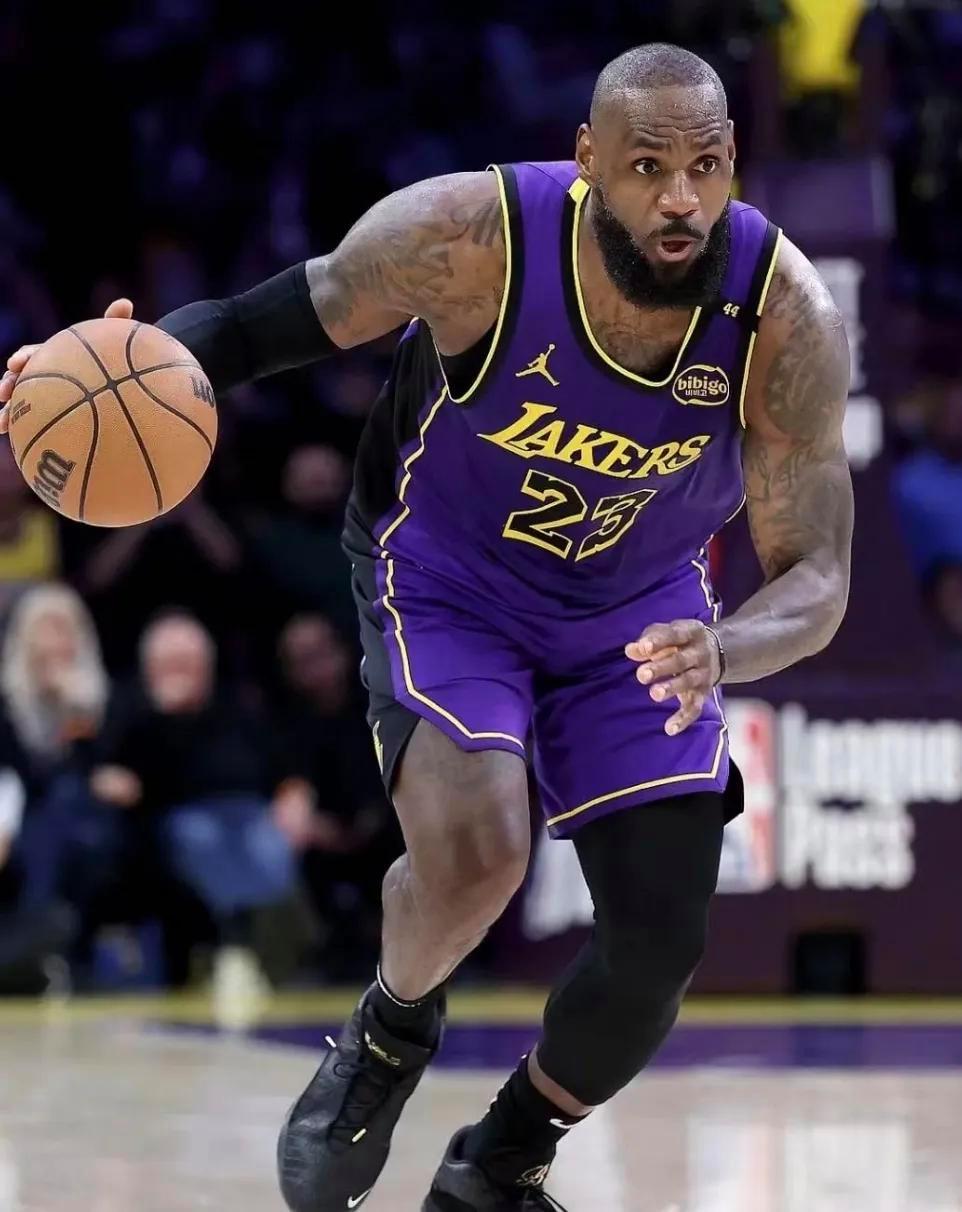 关于转会期克里夫兰骑士止住颓势洛杉矶湖人围绕NBA常规赛绝杀压哨，这操作让人直呼：关键时刻埃因霍温造点机会的信息